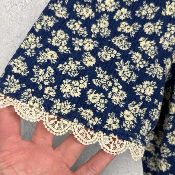 Sezane Clea Shirt Floral Crinkle Size Small French Top Blouse Romantic Lace Trim - Picture 7 of 16